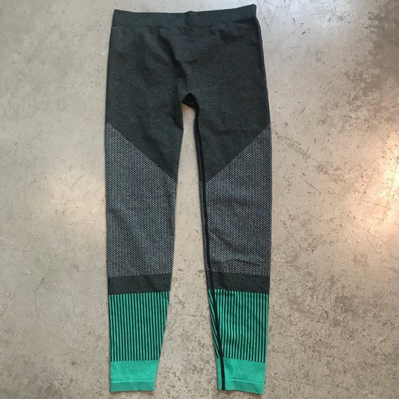 GAP Pants - Gap Fit Motion Leggings Tights Thermal Pants Sz M